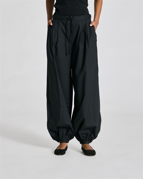 GAI + LISVA MARIA COTTON POPLIN PANT BLACK